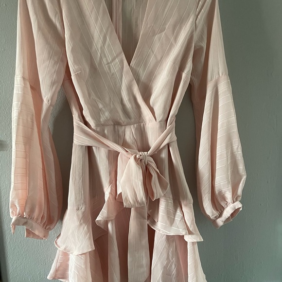Saints + Secrets pink dress size M - Picture 2 of 4